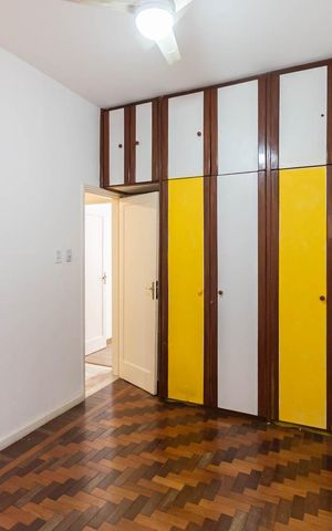Casa à venda com 153m², 3 quartos e 1 vagaSuíte