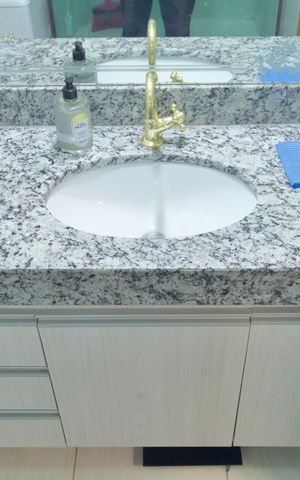 Apartamento à venda com 84m², 3 quartos e 1 vaga Apartamento à venda com 84m², 3 quartos e 1 vagaBanheiro da Suite