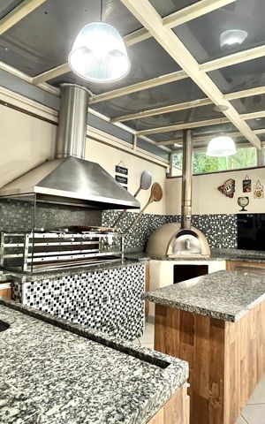 Apartamento para alugar com 183m², 4 quartos e 4 vagasÁrea comum - Churrasqueira