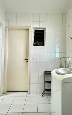 Apartamento para alugar com 183m², 4 quartos e 4 vagasÁrea de Serviço
