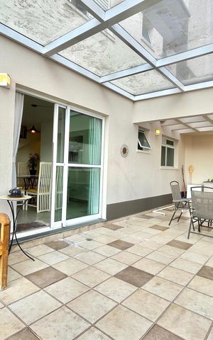 Apartamento para alugar com 183m², 4 quartos e 4 vagasVaranda