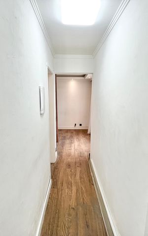 Apartamento para alugar com 70m², 2 quartos e sem vaga Apartamento para alugar com 70m², 2 quartos e sem vagaCorredor