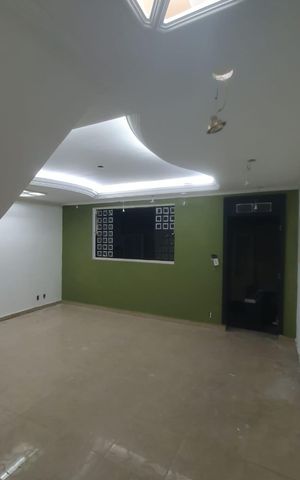 Casa para alugar com 125m², 2 quartos e 2 vagas Casa para alugar com 125m², 2 quartos e 2 vagasSala