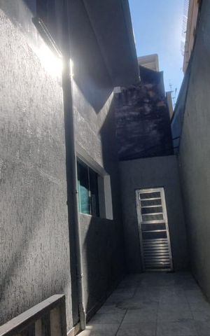 Casa para alugar com 125m², 2 quartos e 2 vagas Casa para alugar com 125m², 2 quartos e 2 vagasÁrea externa