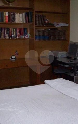 Casa à venda com 367m², 4 quartos e 6 vagas