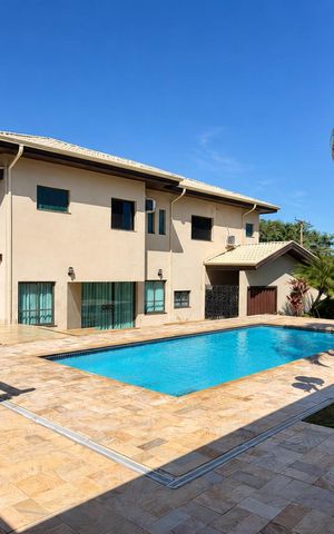 Casa à venda com 400m², 4 quartos e sem vaga Casa à venda com 400m², 4 quartos e sem vagaÁrea externa