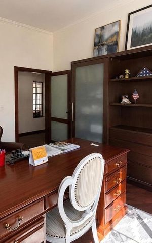 Casa à venda com 400m², 4 quartos e sem vaga Casa à venda com 400m², 4 quartos e sem vagaQuarto