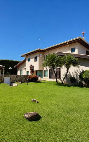 Casa à venda com 400m², 4 quartos e sem vaga Casa à venda com 400m², 4 quartos e sem vagaÁrea externa