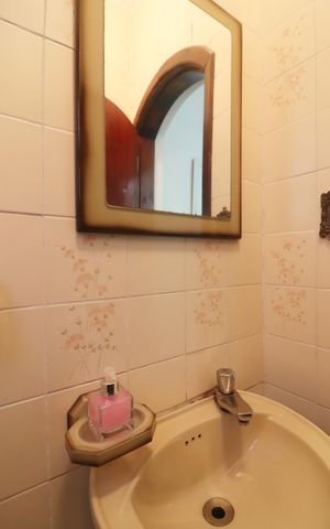 Casa à venda com 168m², 4 quartos e 2 vagasLavabo