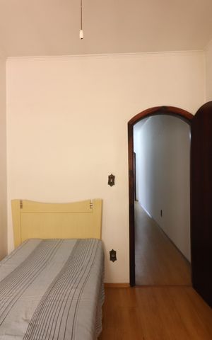 Casa à venda com 168m², 4 quartos e 2 vagasQuarto 3
