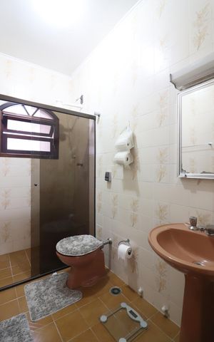 Casa à venda com 168m², 4 quartos e 2 vagasBanheiro Social