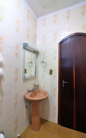 Casa à venda com 168m², 4 quartos e 2 vagasBanheiro Social