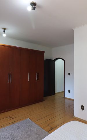 Casa à venda com 168m², 4 quartos e 2 vagasQuarto 1 - Suíte