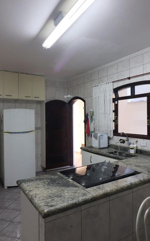 Casa à venda com 168m², 4 quartos e 2 vagasCopa e Cozinha 