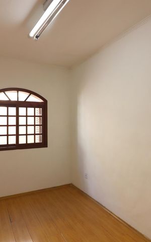 Casa à venda com 168m², 4 quartos e 2 vagasQuarto 2