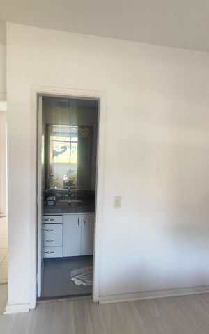 Apartamento à venda com 77m², 2 quartos e 1 vaga