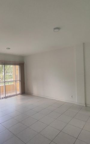 Apartamento à venda com 77m², 2 quartos e 1 vaga