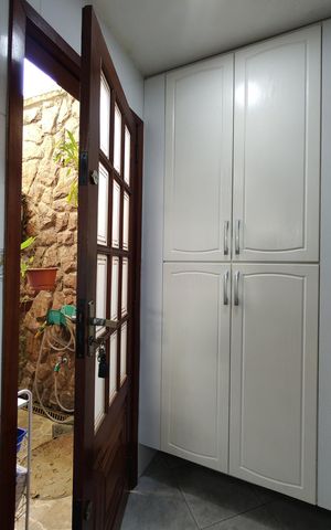 Casa de condomínio à venda com 300m², 3 quartos e 2 vagasCozinha - Armários
