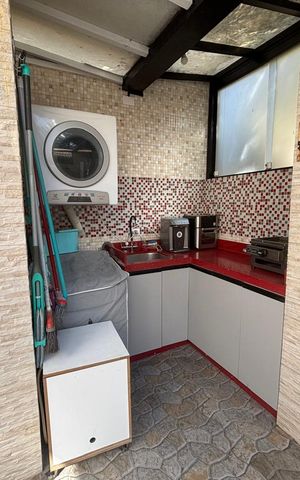 Casa de condomínio à venda com 59m², 2 quartos e 2 vagas Casa de condomínio à venda com 59m², 2 quartos e 2 vagasLavanderia
