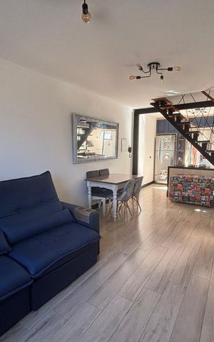 Casa de condomínio à venda com 59m², 2 quartos e 2 vagas Casa de condomínio à venda com 59m², 2 quartos e 2 vagasSala