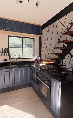Casa de condomínio à venda com 59m², 2 quartos e 2 vagas Casa de condomínio à venda com 59m², 2 quartos e 2 vagasCozinha