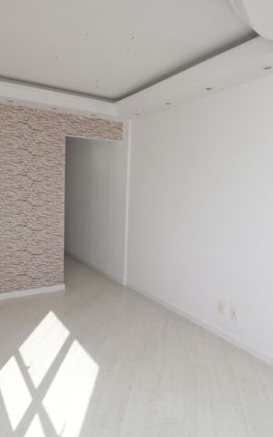 Apartamento para alugar com 75m², 2 quartos e 1 vagaSala