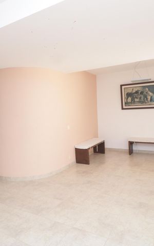 Apartamento para alugar com 75m², 2 quartos e 1 vagaHall de entrada