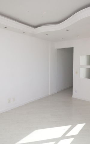 Apartamento para alugar com 75m², 2 quartos e 1 vagaSala