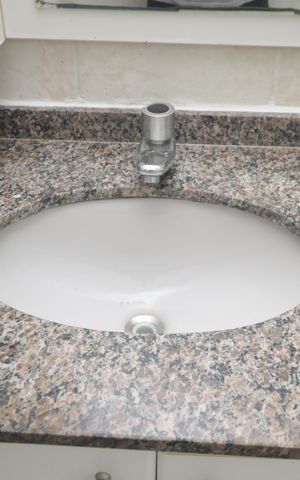 Apartamento para alugar com 75m², 2 quartos e 1 vagaBanheiro