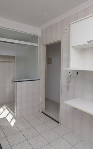 Apartamento para alugar com 75m², 2 quartos e 1 vagaCozinha