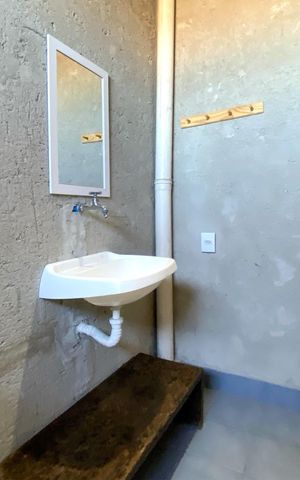 Casa à venda com 182m², 3 quartos e 1 vaga Casa à venda com 182m², 3 quartos e 1 vagaBanheiro da Suíte 2