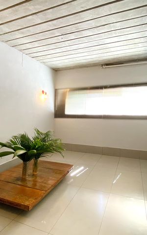 Casa à venda com 182m², 3 quartos e 1 vaga Casa à venda com 182m², 3 quartos e 1 vagaSala / Cozinha