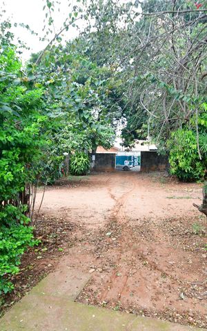 Casa à venda com 60m², 1 quarto e 8 vagasQuintal