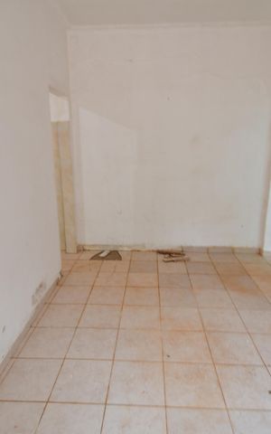 Casa à venda com 60m², 1 quarto e 8 vagasSala