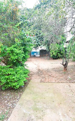 Casa à venda com 60m², 1 quarto e 8 vagasQuintal