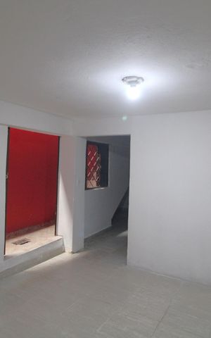 Casa para alugar com 80m², 1 quarto e sem vagaSala