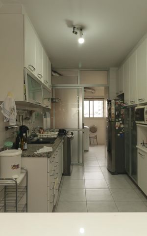 Apartamento para alugar com 110m², 3 quartos e 2 vagasCozinha