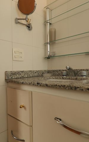 Apartamento para alugar com 110m², 3 quartos e 2 vagasBanheiro da Suíte
