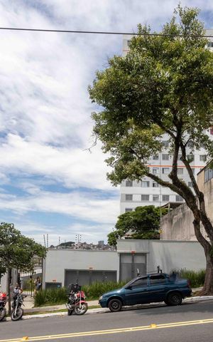 Apartamento para alugar com 34m², 2 quartos e sem vagaFachada e portaria