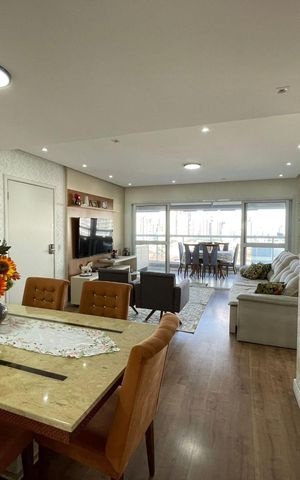 Apartamento à venda com 127m², 3 quartos e 2 vagas Apartamento à venda com 127m², 3 quartos e 2 vagasSala