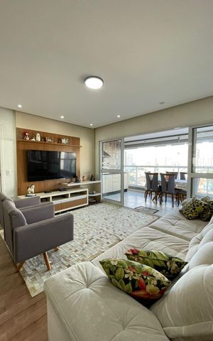 Apartamento à venda com 127m², 3 quartos e 2 vagas Apartamento à venda com 127m², 3 quartos e 2 vagasSala
