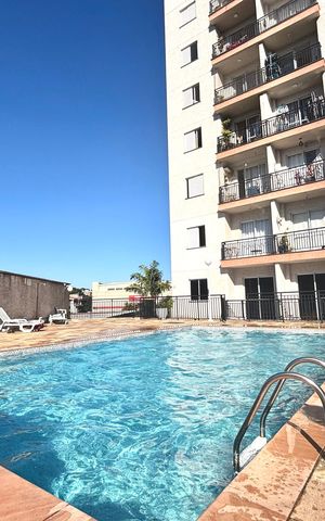 Apartamento para alugar com 52m², 2 quartos e 1 vaga Apartamento para alugar com 52m², 2 quartos e 1 vagaÁrea comum - Piscina
