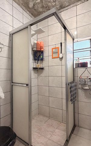 Casa à venda com 300m², 8 quartos e 2 vagasBanheiro Social - Casa 2