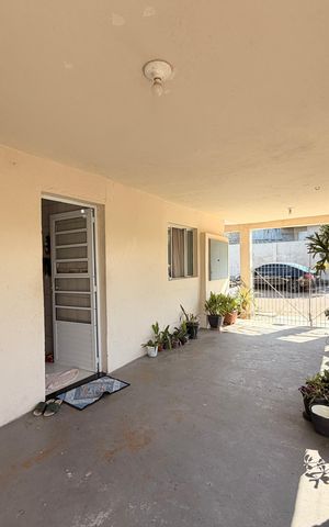Casa à venda com 300m², 8 quartos e 2 vagasGaragem - Casa 1