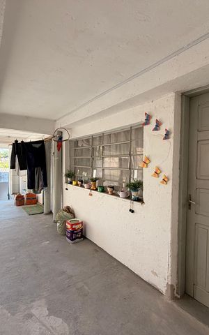 Casa à venda com 300m², 8 quartos e 2 vagasQuintal - Casa 2