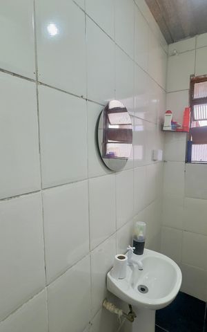 Casa à venda com 70m², 3 quartos e 1 vagaBanheiro 2 - Edícula