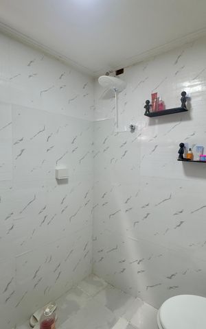 Casa à venda com 70m², 3 quartos e 1 vagaBanheiro 1