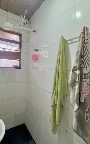 Casa à venda com 70m², 3 quartos e 1 vagaBanheiro 2 - Edícula