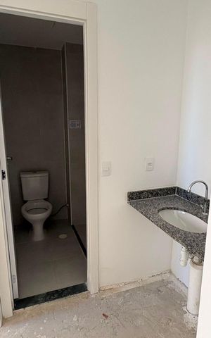 Apartamento à venda com 35m², 2 quartos e sem vaga Apartamento à venda com 35m², 2 quartos e sem vagaBanheiro