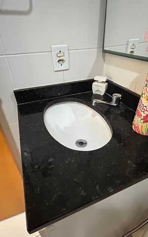 Apartamento à venda com 74m², 2 quartos e 1 vagaBanheiro Social